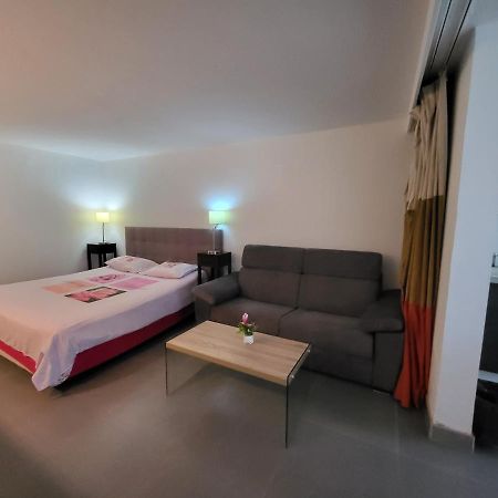 Residence Appartement La Vieille Tour Le Gosier  Eksteriør billede